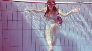 Hot underwater chick Libuse naked and hot