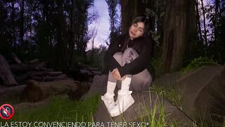 Vamos al bosque y logre convencer a mi mejor amiga para hacer un video porno ( NOS PILLAN )