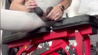 Fit gym babe works out pussy