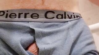 Pissing / wetting my boxer shorts