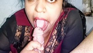 My Friend Stepsister Nice Sucking And Deepthrot In Mouth In Hindi