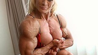 Lisa Cross In Female Muscle