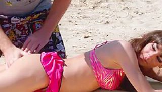 Sunbathing Babe Gets Anal Instead Of Tan