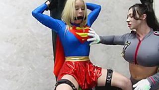 Supergirl Vs Enhanced Muscle Girl